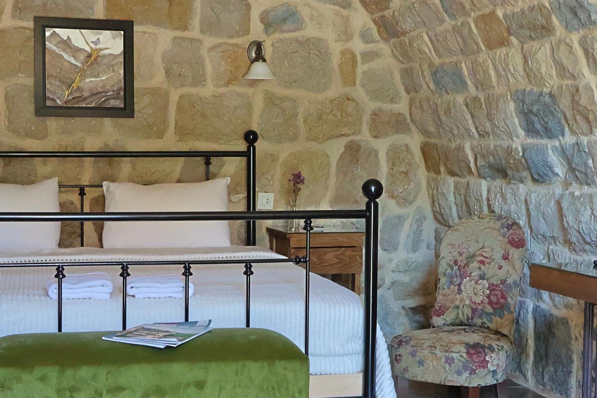 Stone Cellars Hotell Douma Eksteriør bilde